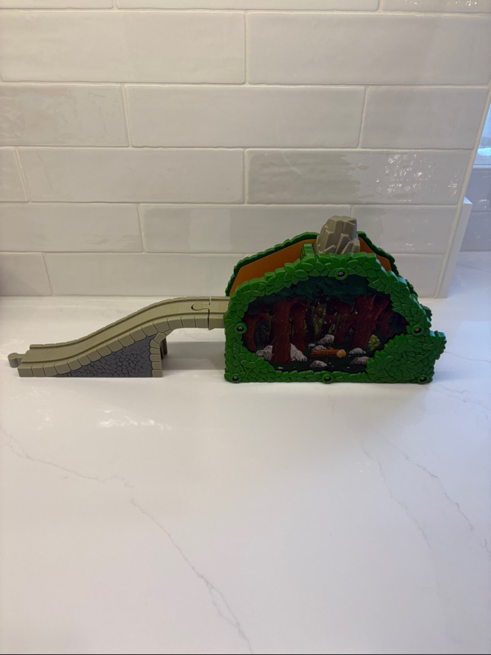 Learning Curves (Thomas & Friends) 2-piece Forest tunnel with sound